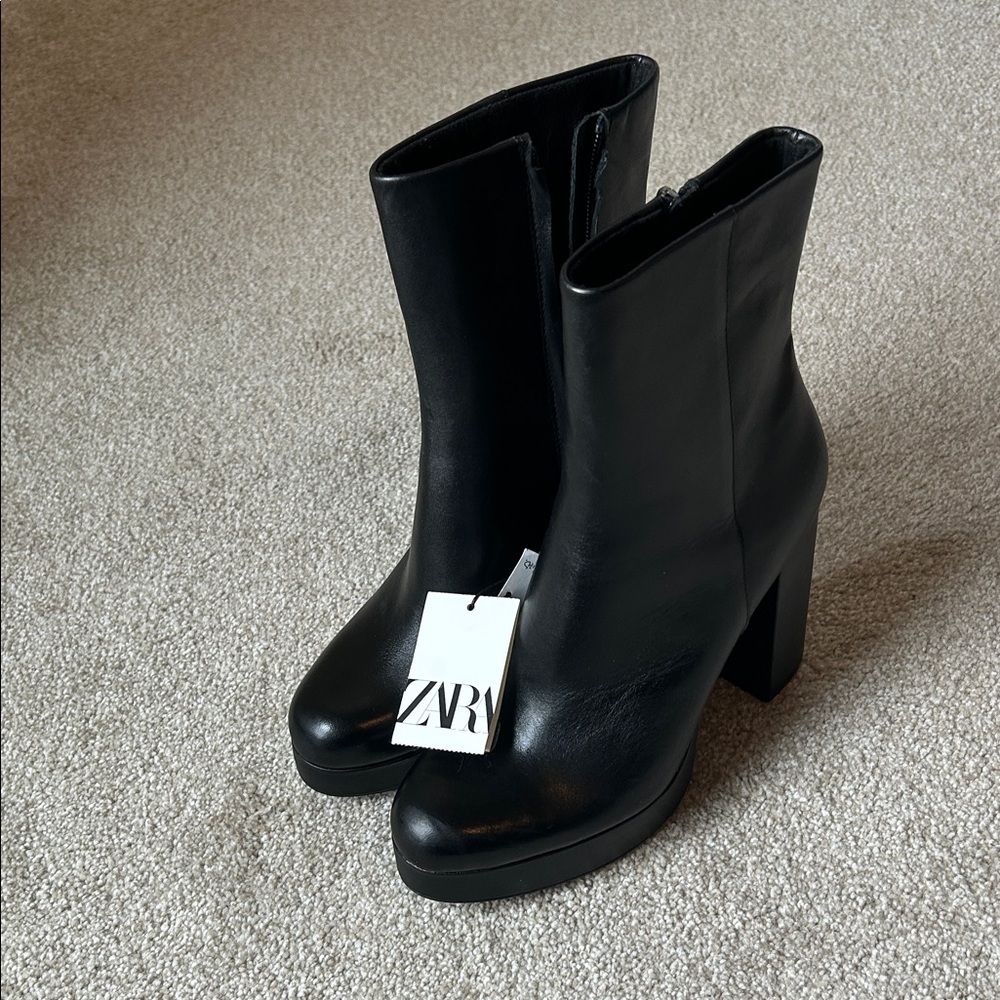 Zara Elegant Black Heeled Boots
